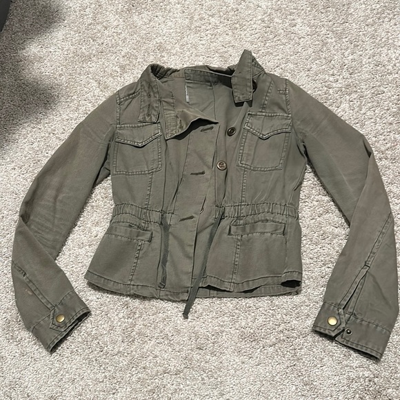 Jacket - Picture 1 of 2